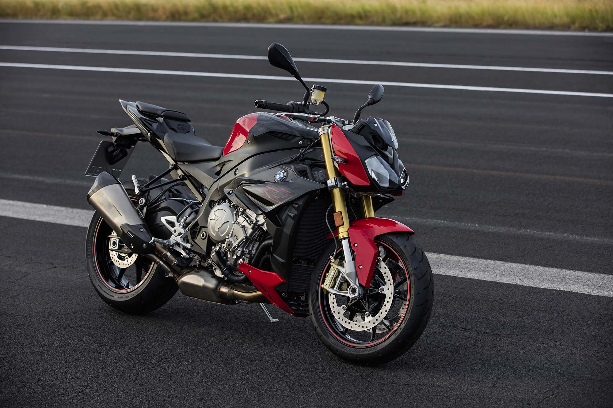 2017 BMW S1000R Gets Updated