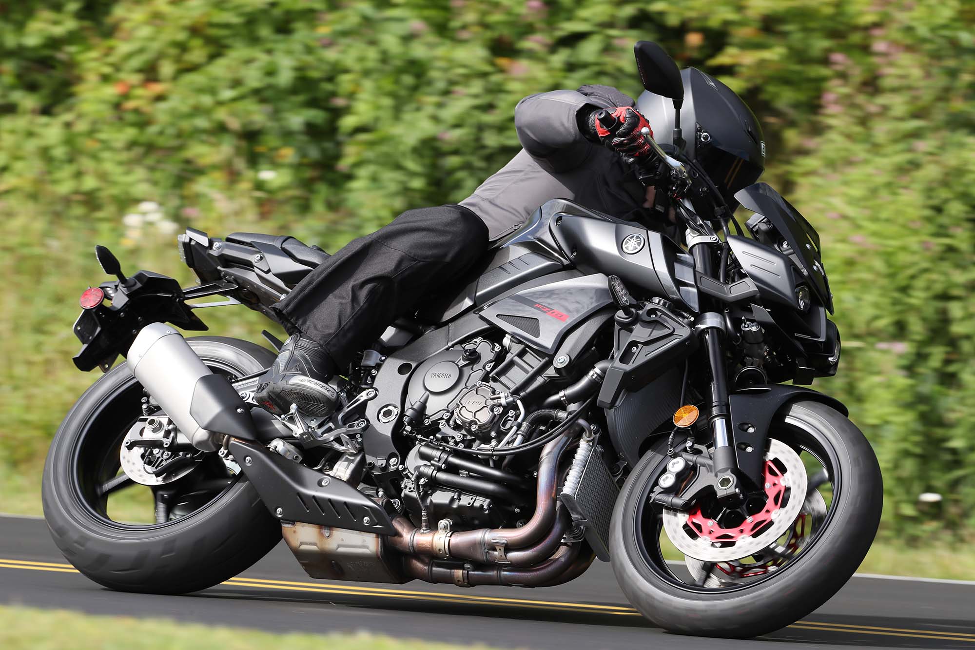 2017 Yamaha FZ-10 First Ride Review | 14 Fast Facts