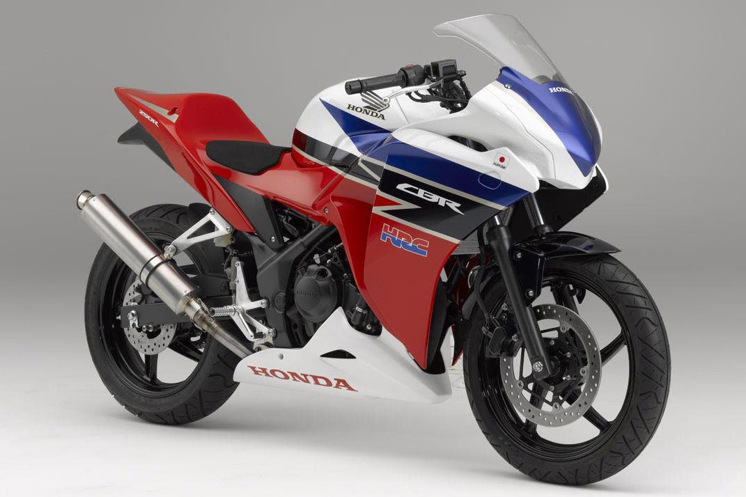 Honda cbr250r race bike