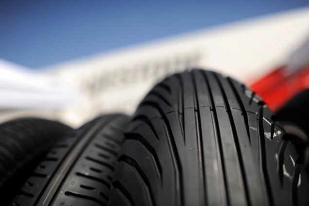 MotoGP: Bridgestone Denies Lorenzos Tire Accusations  bridgestone rain tires 635x423