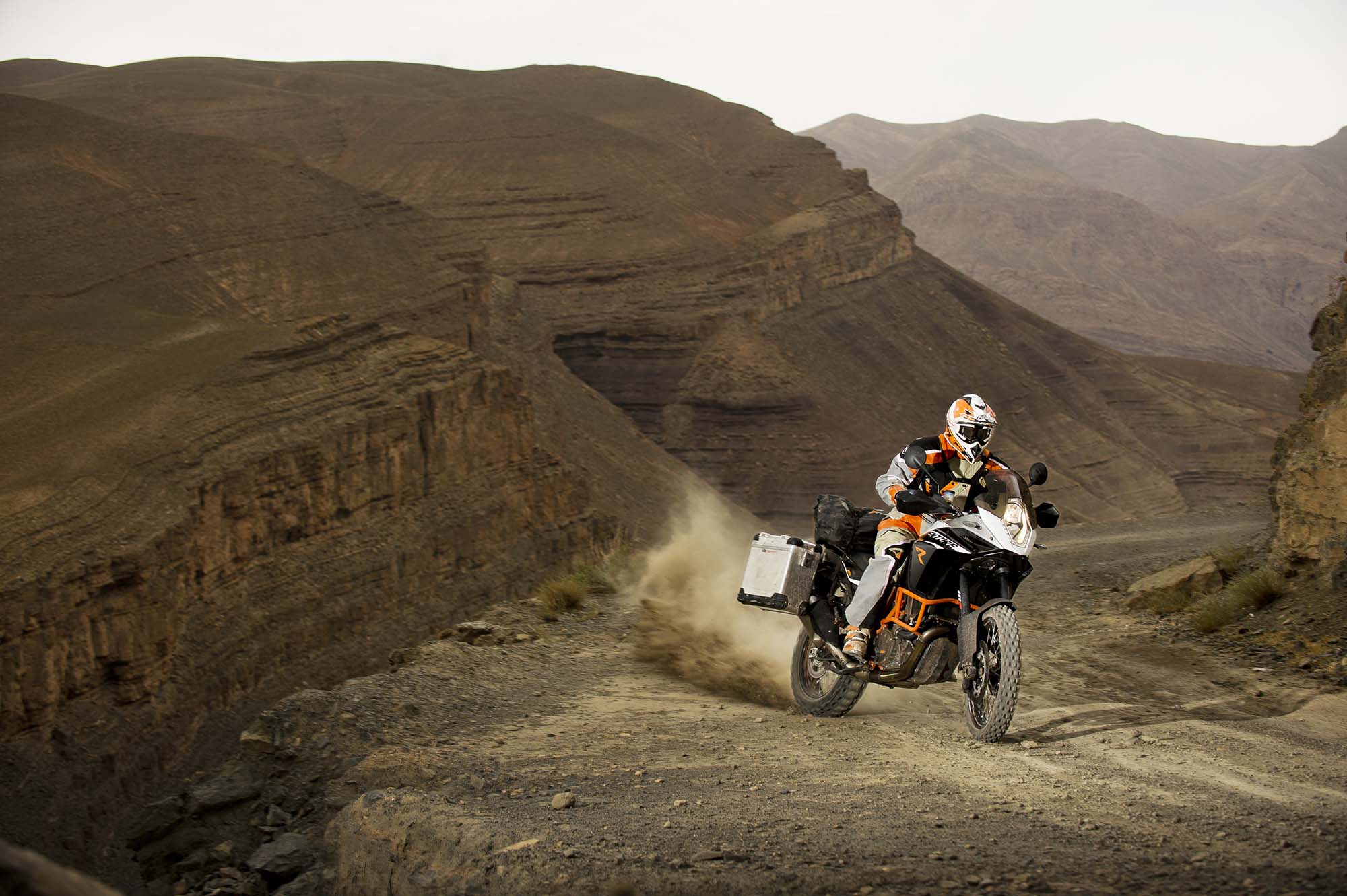 35 Photos of the KTM 1190 Adventure - Asphalt & Rubber