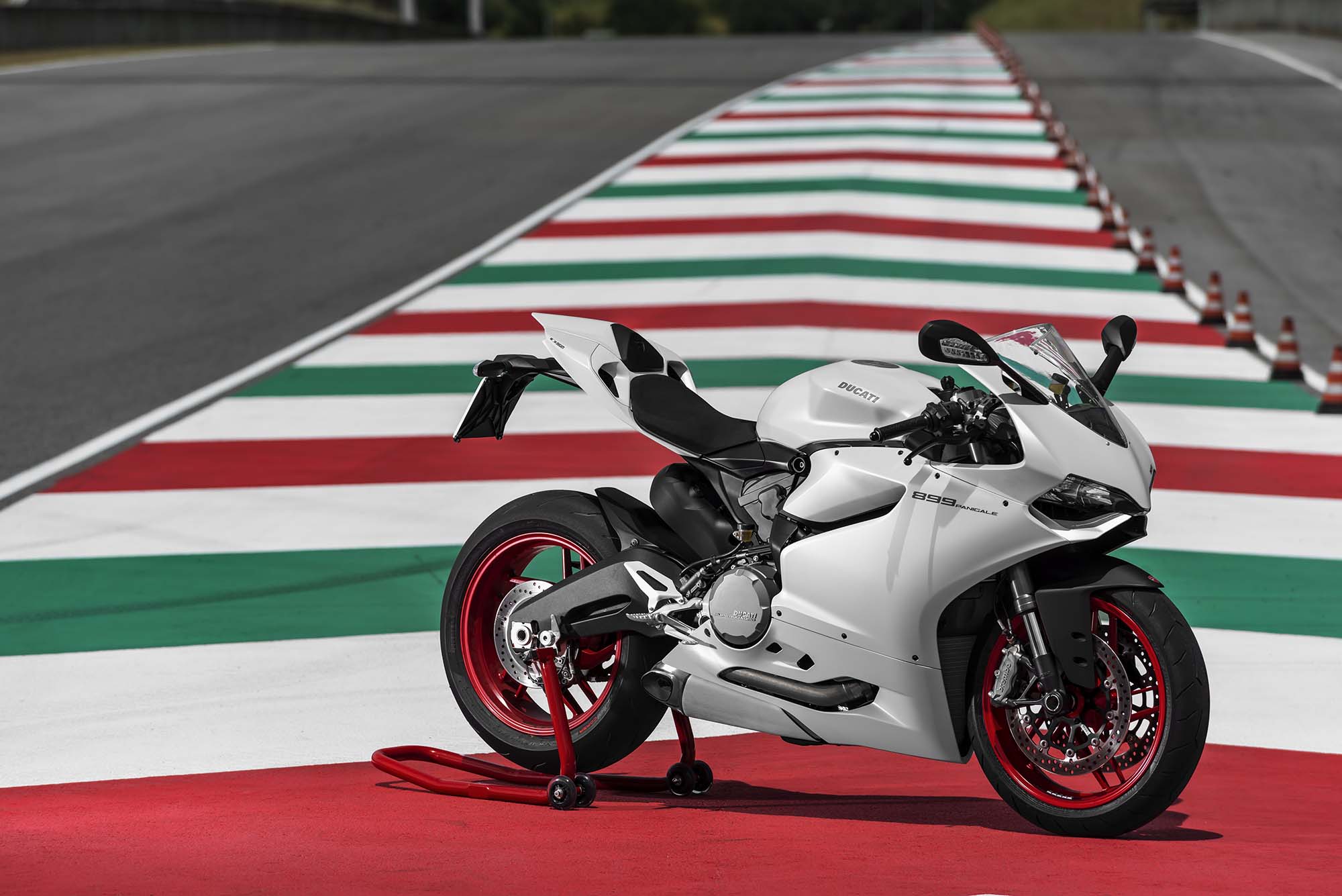 2014 Ducati 899 Panigale Mega Gallery - Asphalt & Rubber