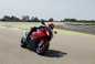 2015-BMW-S1000RR-action-12