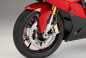 2015-BMW-S1000RR-studio-04