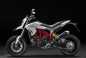 2016-Ducati-Hypermotard-939-13