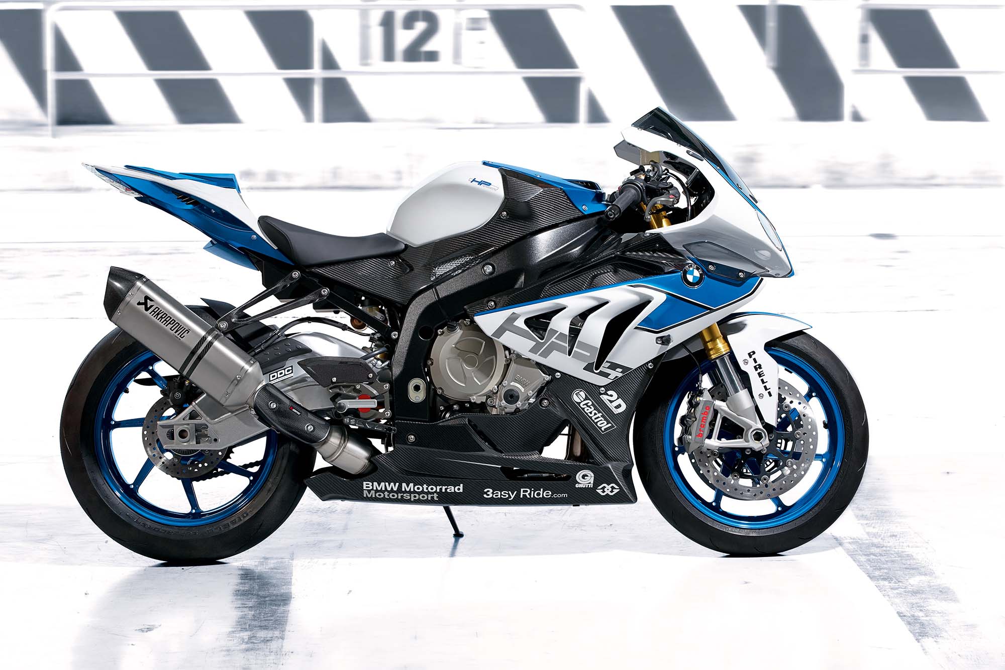 BMW HP4 - Your Track-Tuned BMW S1000RR - Asphalt & Rubber