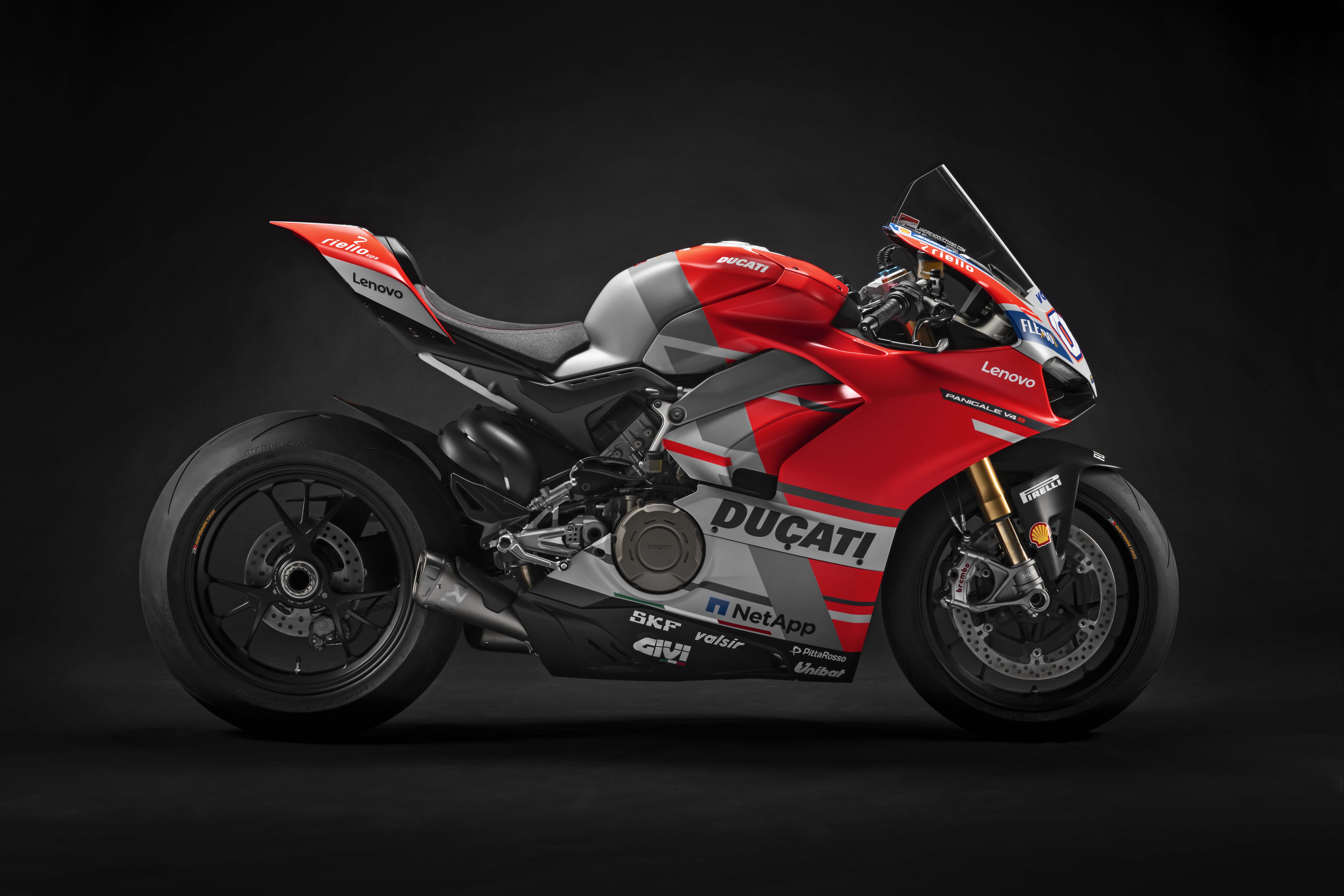Spicy Meatballs! The Panigale V4 Looks Good in Race Livery - Asphalt ...