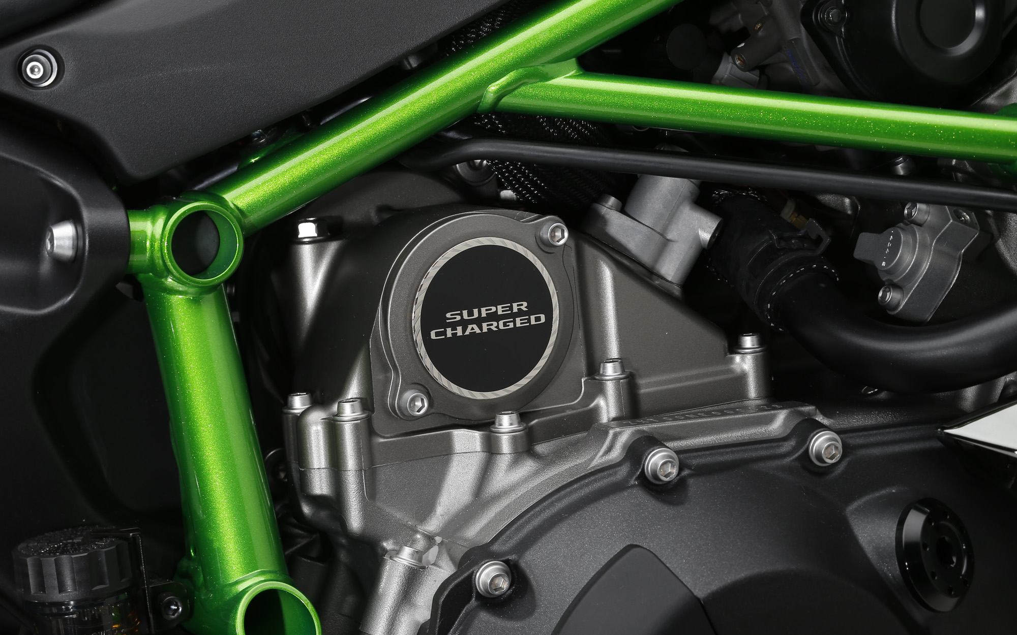 Intakt skammel lærred Kawasaki Ninja H2R - Officially 300hp of Hyperbike - Asphalt & Rubber