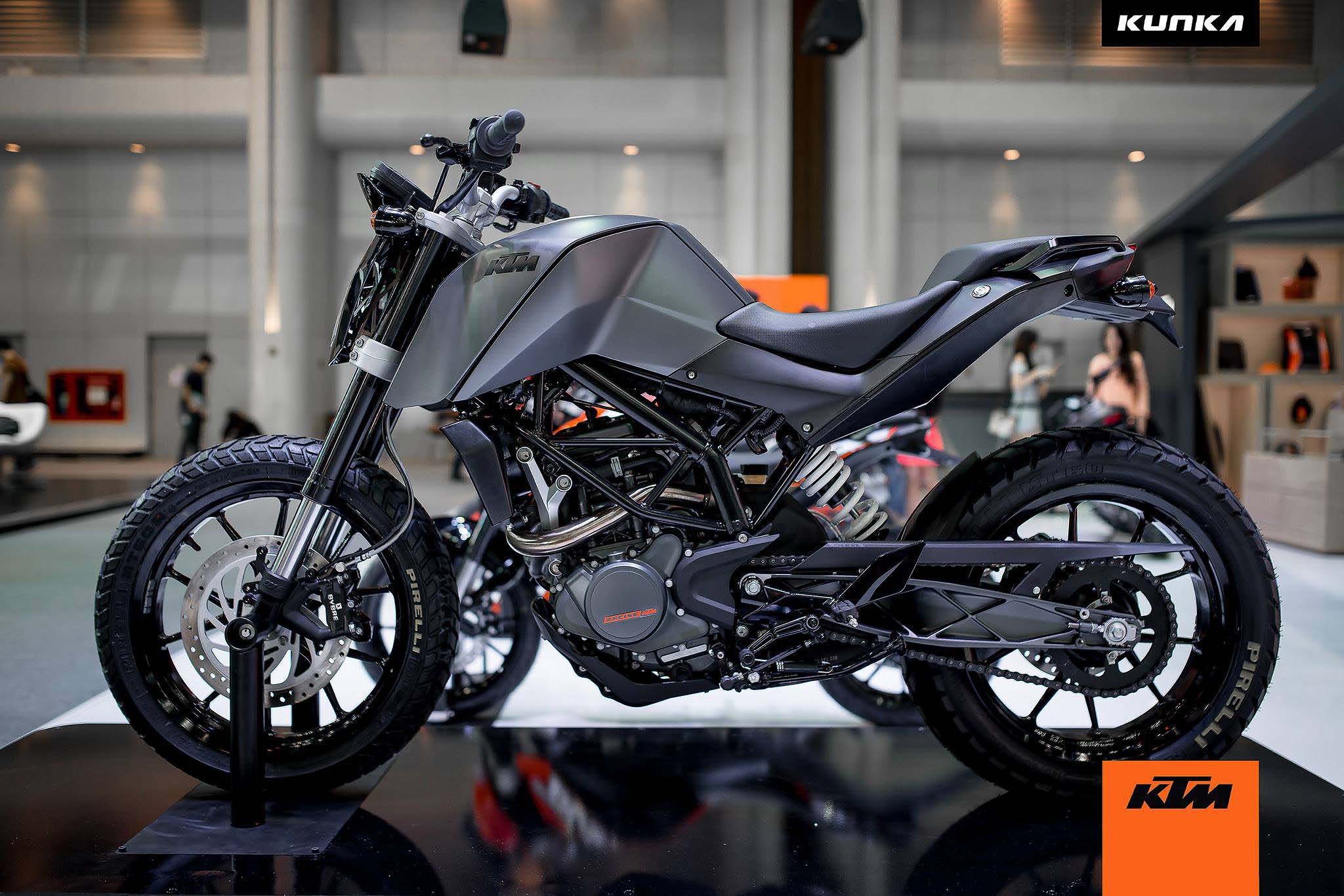 KTM 200 Duke T Concepts by Kunka Asphalt Rubber