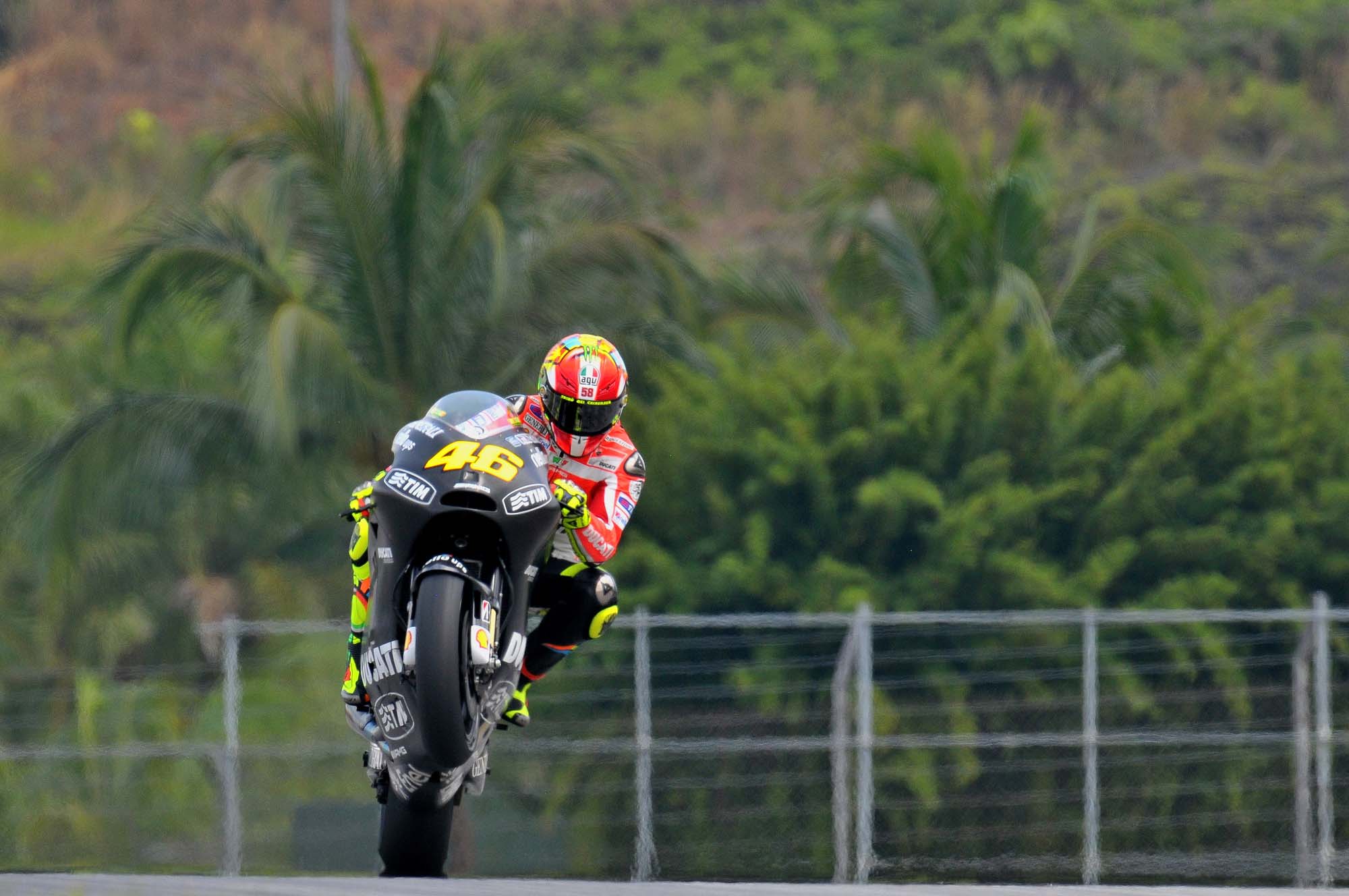 Project 46, AGV Standards, & Rossi's New Helmet - Asphalt & Rubber