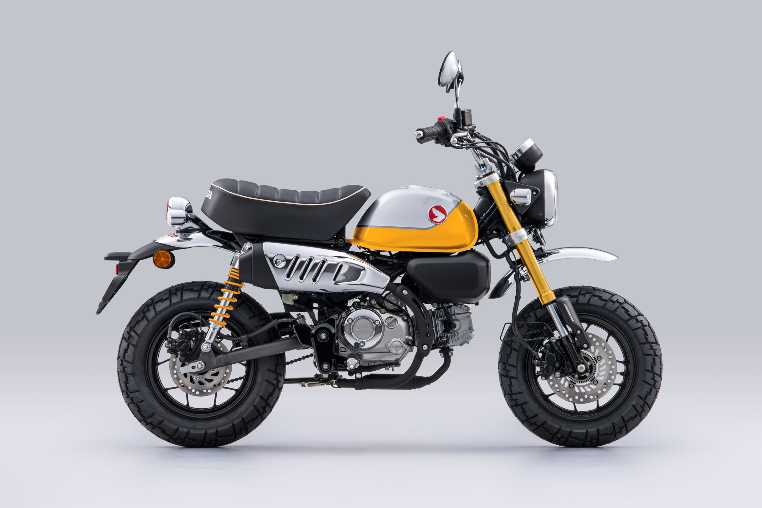 Honda Monkey Gets a Five-Speed Gearbox for 2022 - Asphalt & Rubber