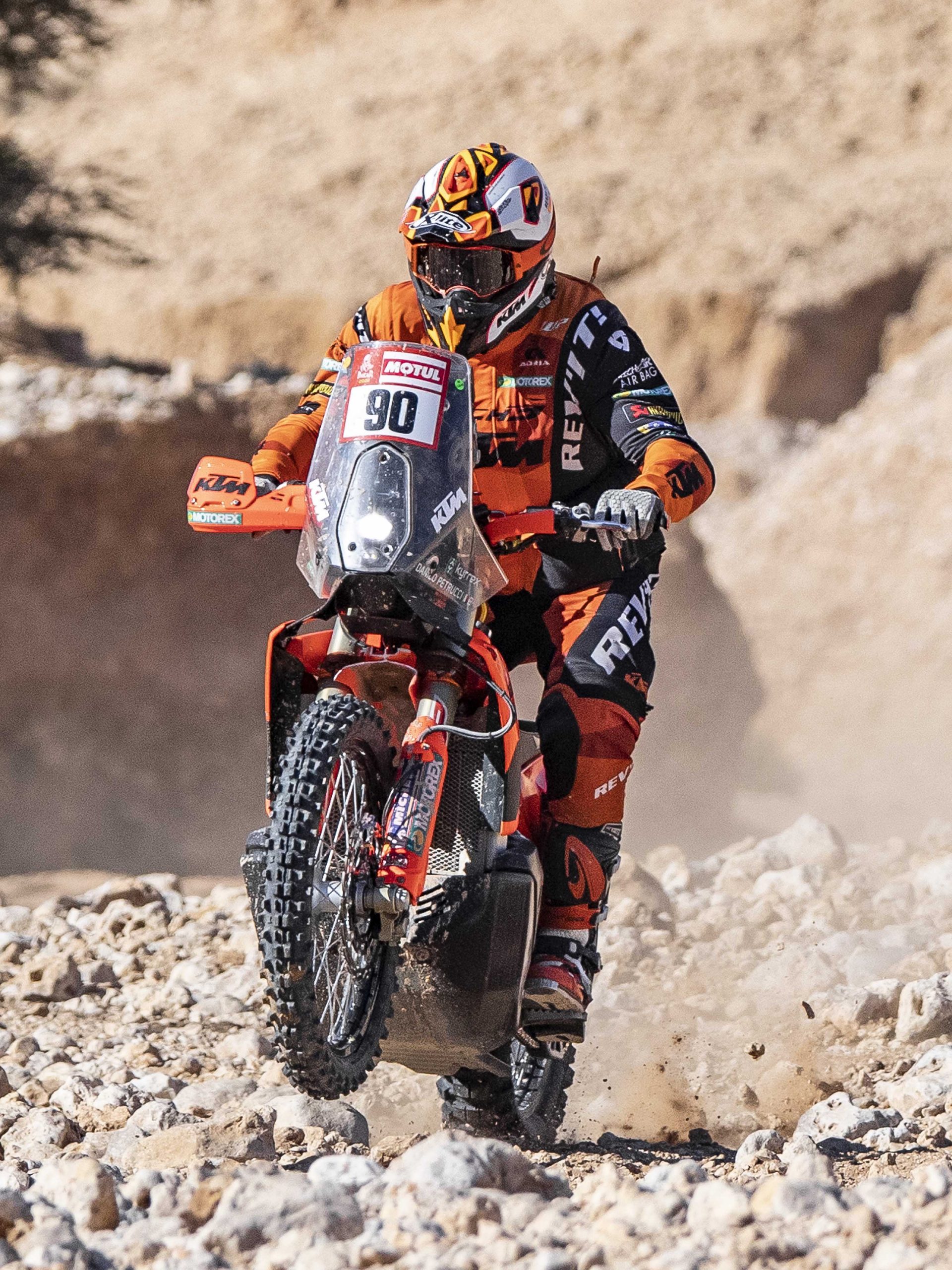 Danilo-Petrucci-Dakar-Rally-2022-KTM-08